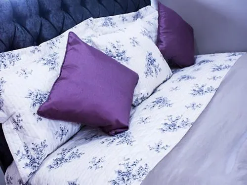 Luxury Bradford (West Yorkshire)